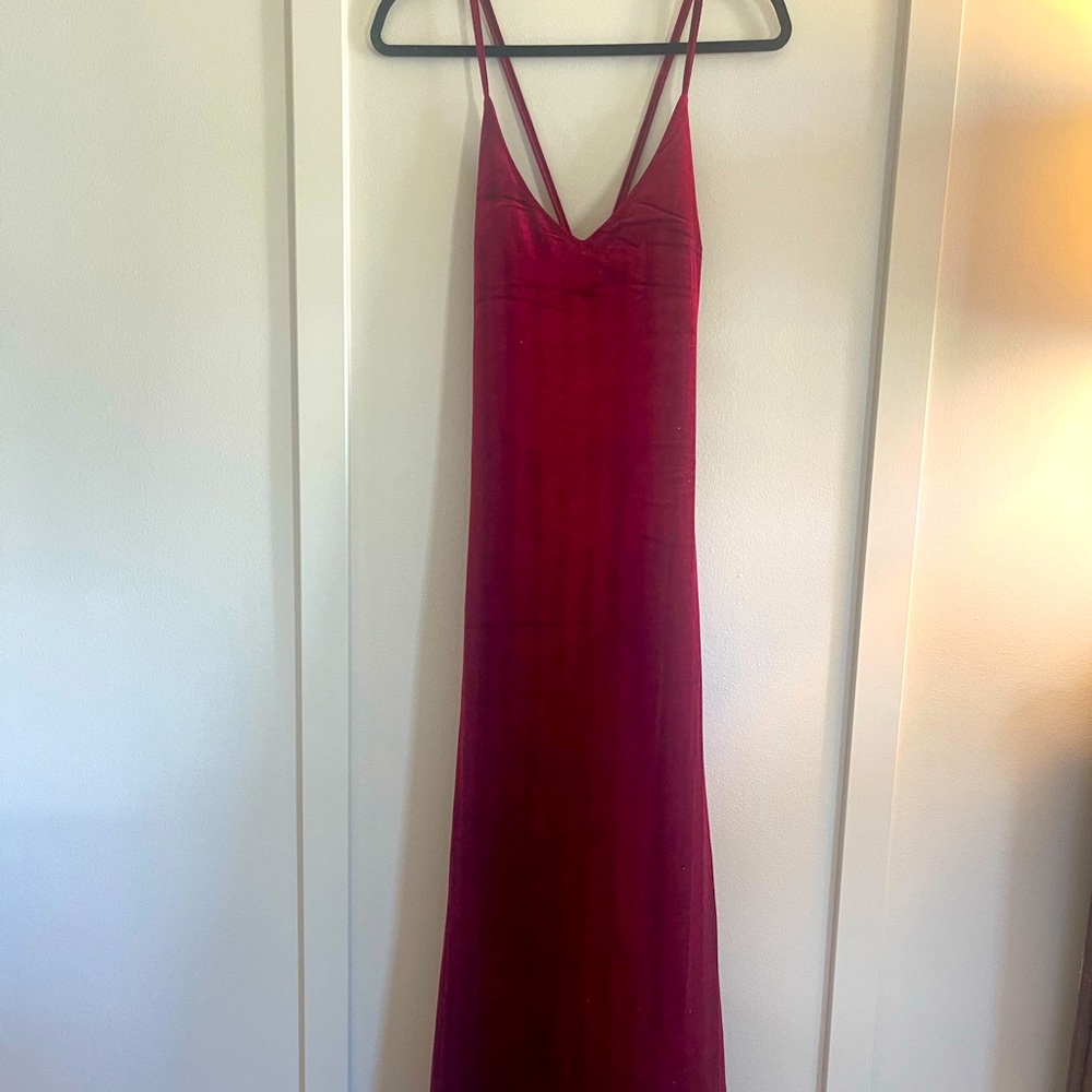 Red Velvet Stappy Dress (8/10 M)
